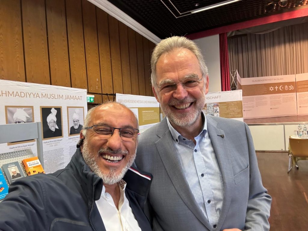 Ein herzliches Dankeschön für eine erfolgreiche Koranausstellung!